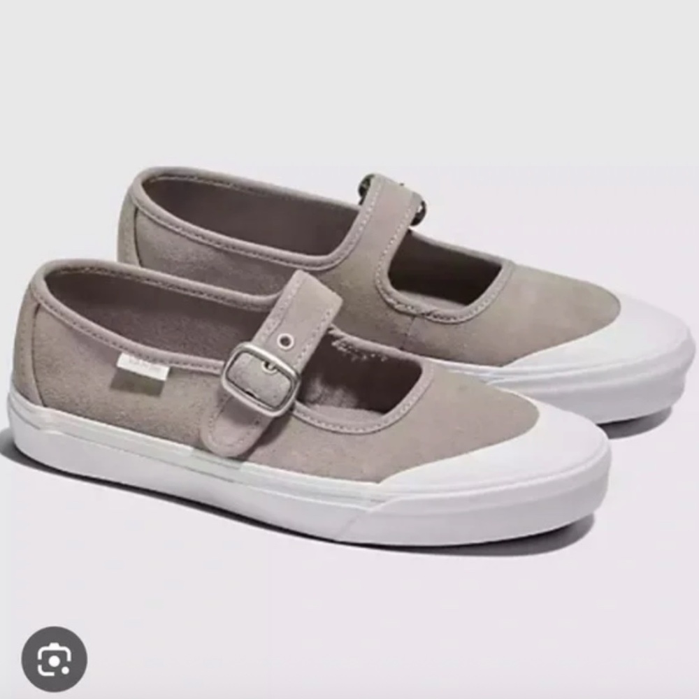 NWT Vans MaryJane Shoes Flats